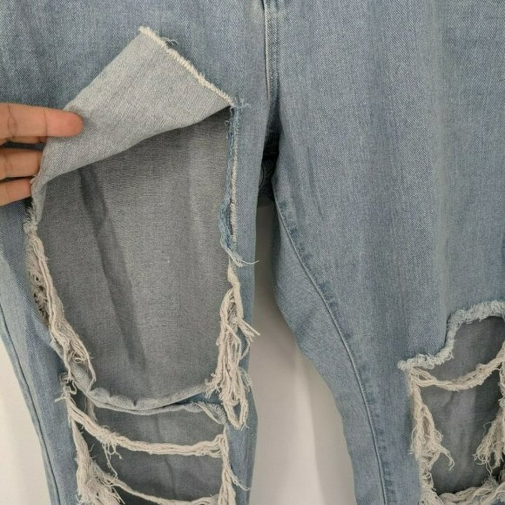 Liquor N Poker Curve 18 Light Wash Blue Distressed Jeans 100% Cotton Plus Size - Picture 7 of 13